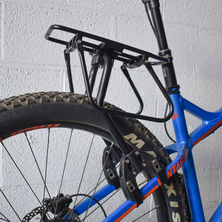 Porte-bagages vélo arrière sur cadre