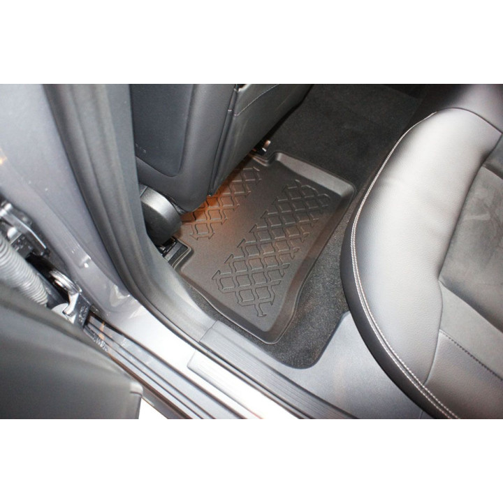 Tapis de sol Guardliner pour Mercedes  E W 212 Limousine S/4 2009-03.2016Mercedes E W 212 T Model (Combi) C/5 2009-10.2016
