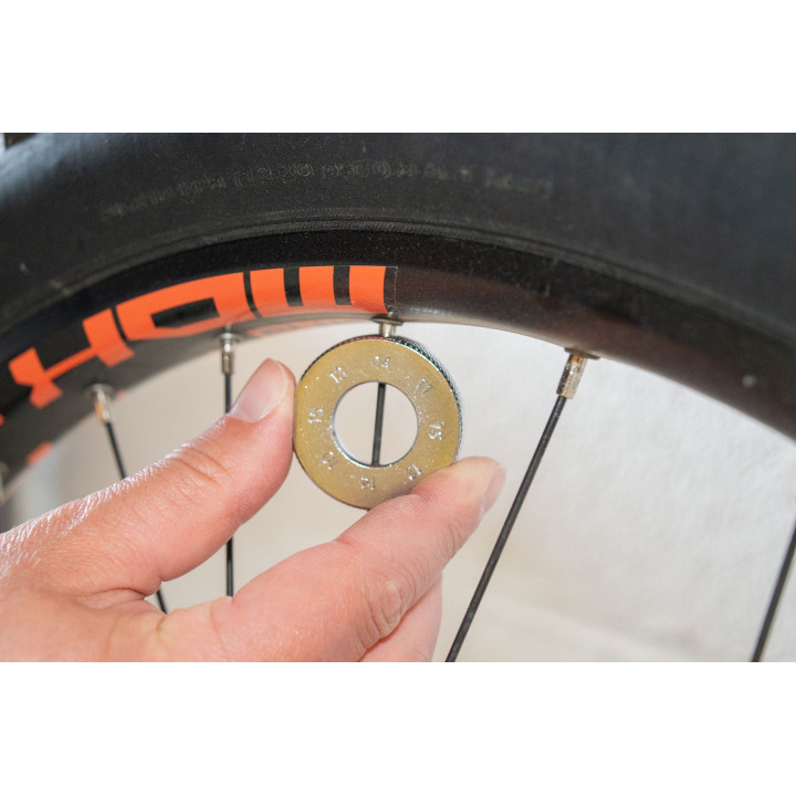 clé à rayons vélo