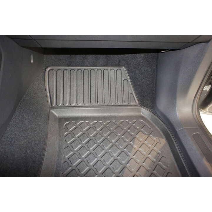Guardliner floor mats for Volkswagen Touran II (5T) 5/7 seats V/5 09.2015, excluding 3rd row