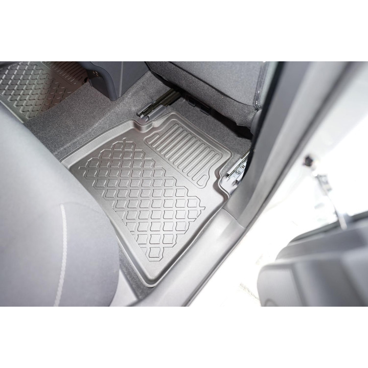 Guardliner floor mat for Toyota Prius V Plug-in Hybrid HB/5 07.2023