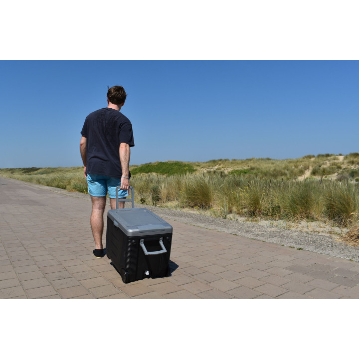 Dubbel energiekoeler op trolley 45L 12/230V