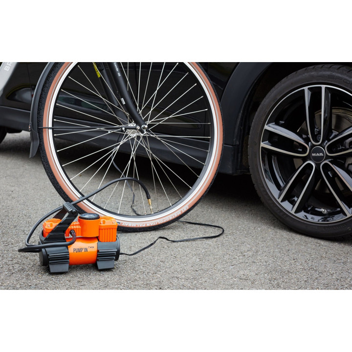 Pump'in TWIN - 12V twin-motor mini-compressor with accessories. 12V cigarette-lighter power supply.