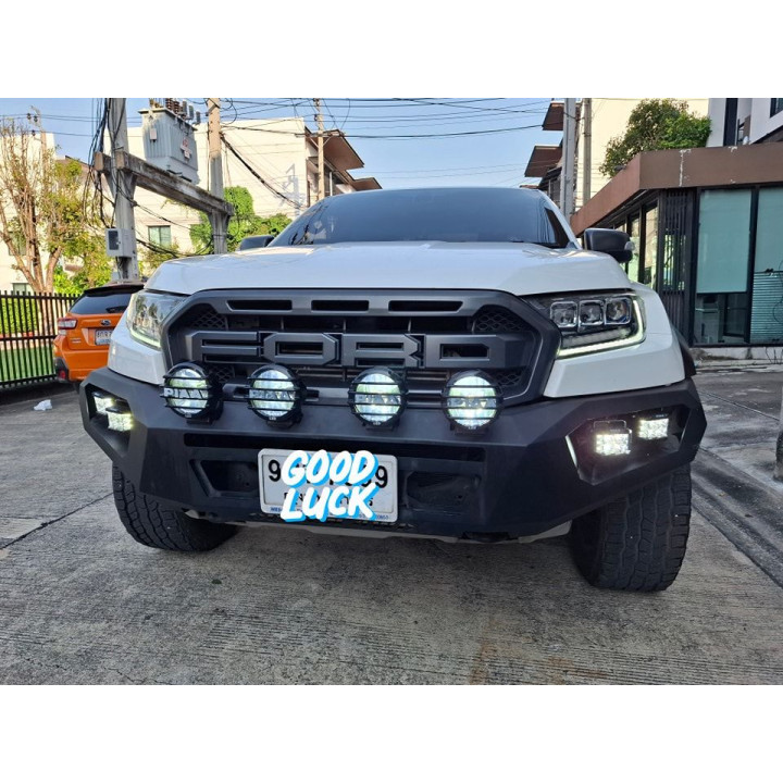 PIAA DKQE39E Pair of cubic auxiliary LED lights 5600K (9.7 × 8.9 × 7.3 cm) - Long-range lighting - Auto / 4x4 / Motorcycle