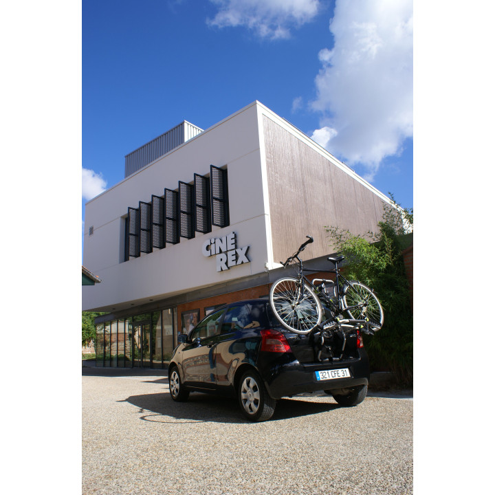 PILOT - Bicycle carrier with bumper strap for 2 bikes