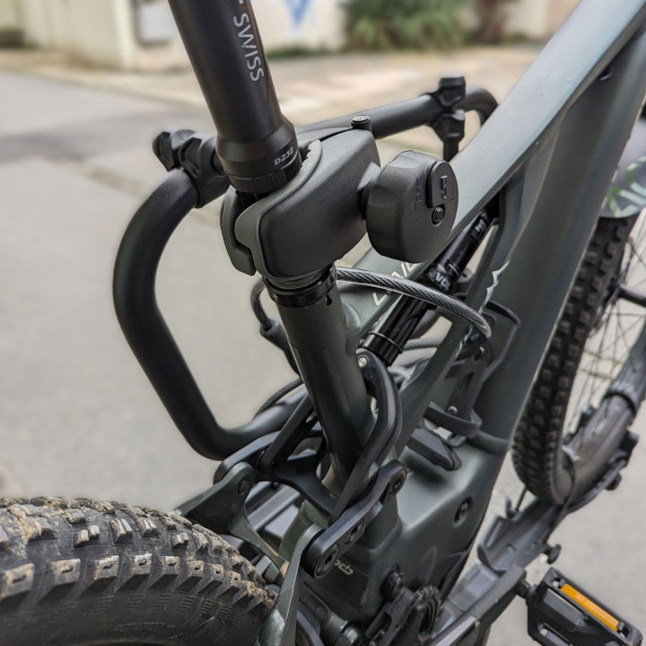 E-Scorpion PRO 3 foldable bike rack 3 electric bikes
