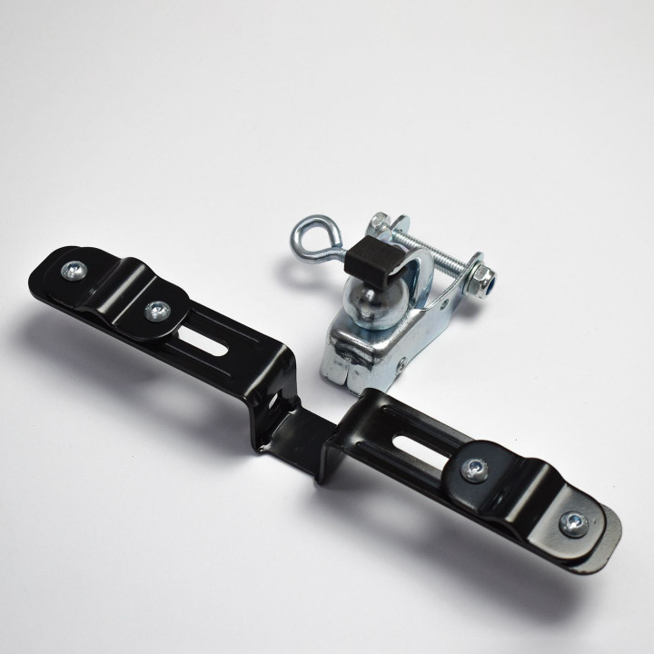 Universal bicycle trailer hitch with adapter for rear rack