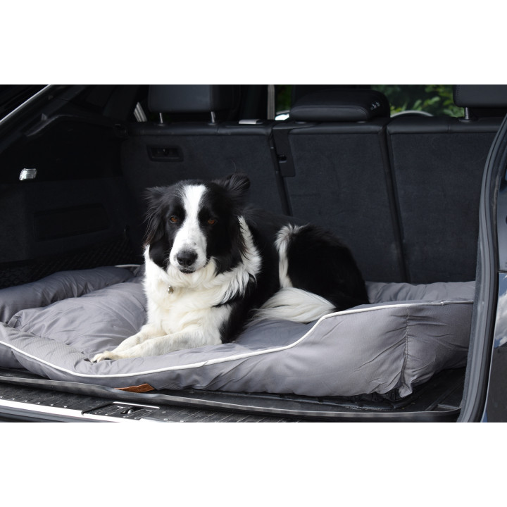 Panier pour chien type couchage de coffre