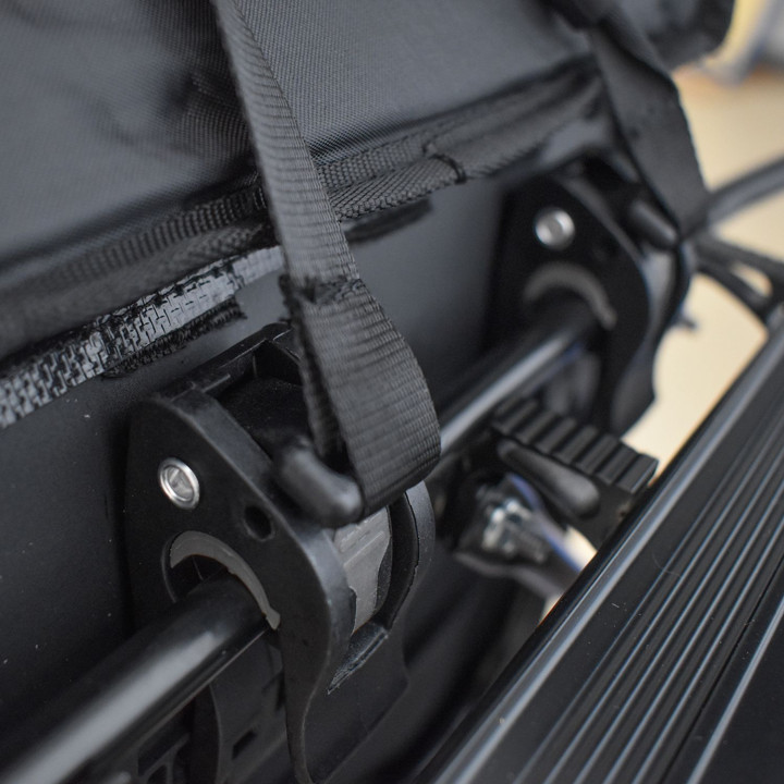 Sacoche Vélo waterproof 25L Storåg . Fonctions 3-en-1 – Sacoche Latérale pour Porte-Bagages, Sac à Dos & Sac à Bandoulière – 100
